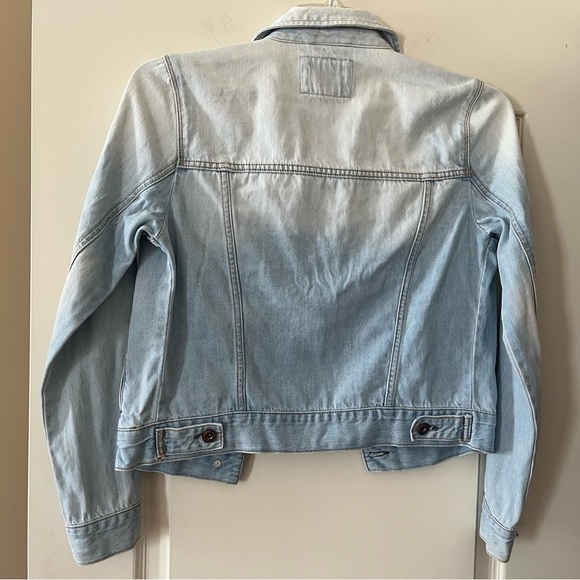 Forever 21 Light Blue Wash Denim Jacket Women’s Size Small - Picture 3 of 12